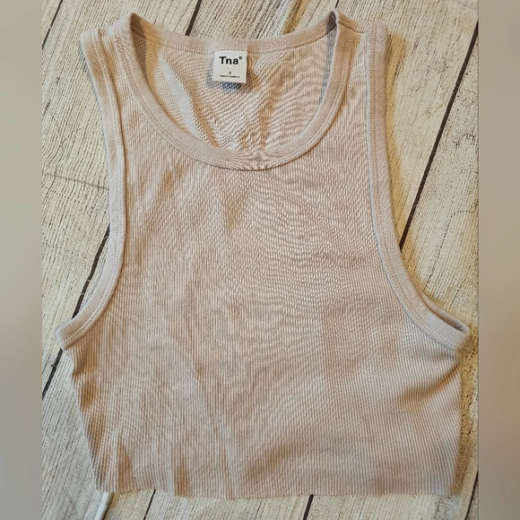 TNA By Aritzia Size Small Ribbed Cropped Racer Tank Top Very pale light Lavender - Picture 4 of 9
